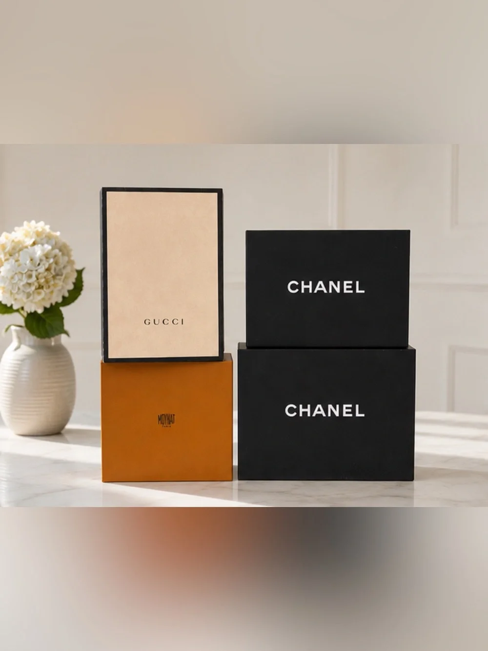 Gucci Two-Tone Men’s Accessory Box in Cream and Black